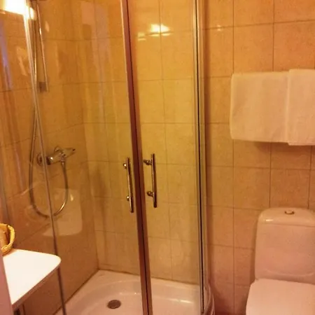 Nor-kro Motel 2*